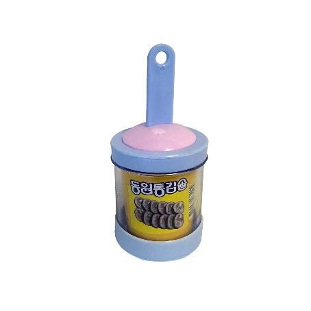 BRUSH WITH CONTAINER